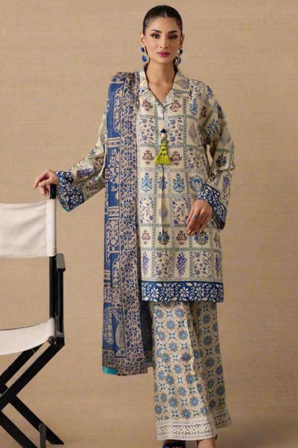 Ethnic Digital Printed Lawn 3-PIECE UNSTITCH ET06